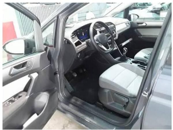 Volkswagen Touran 1.5 TSI 7-SITZER NAV SHZ EPH ACC