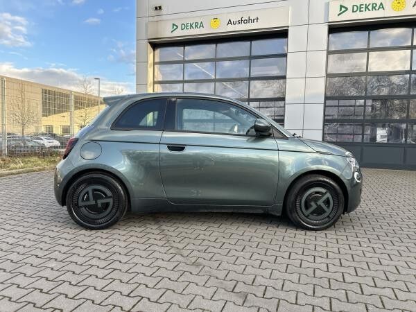 Fiat 500e Giorgio Armani Collector's Edition  inkl. WALLBOX  🌟 Glasdach / JBL / Kamera / Sitzheizung🌟
