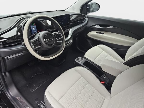 Fiat 500 ELEKTRO 42KWH LA PRIMA 3+1 MJ25