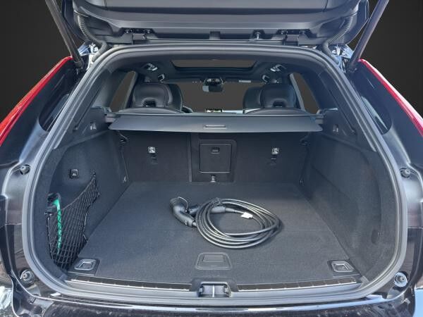 Volvo XC60 T8 AWD Ultra Black Edition