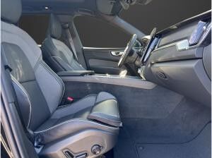 Volvo XC60 T8 AWD Ultra Black Edition