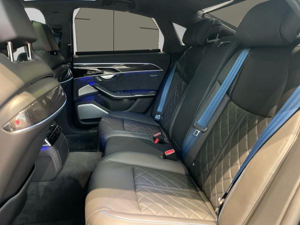 Audi A8 50 TDI qu. S line Matrix HuD Pano AHK StandHZ