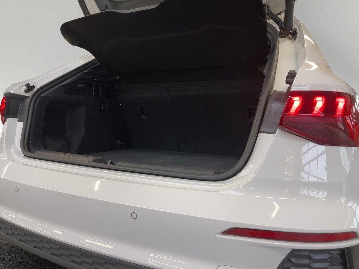 Audi A3 Sportback e-tron S line 40 TFSI Matrix Navi virtual Teilleder