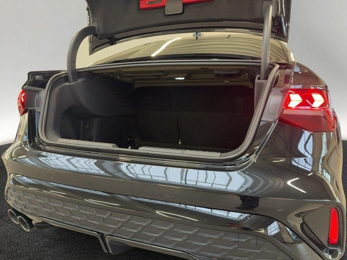 Audi S3 Limousine 2.0 TFSI Kamera ACC LED virtual Navi