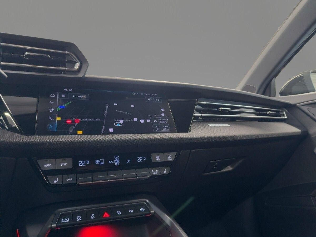 Audi S3 Limousine 2.0 TFSI Kamera ACC LED virtual Navi