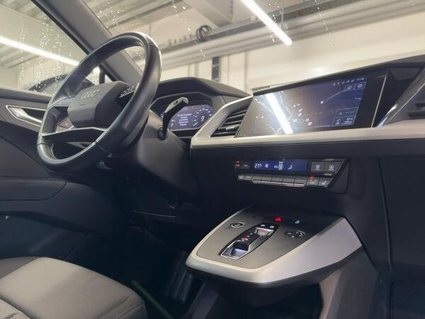 Audi Q4 e-tron 35 ACC Kamera virtual Navi