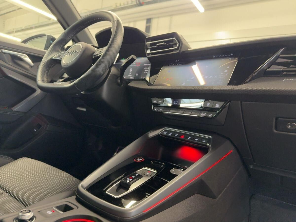 Audi S3 Limousine 2.0 TFSI Kamera ACC LED virtual Navi