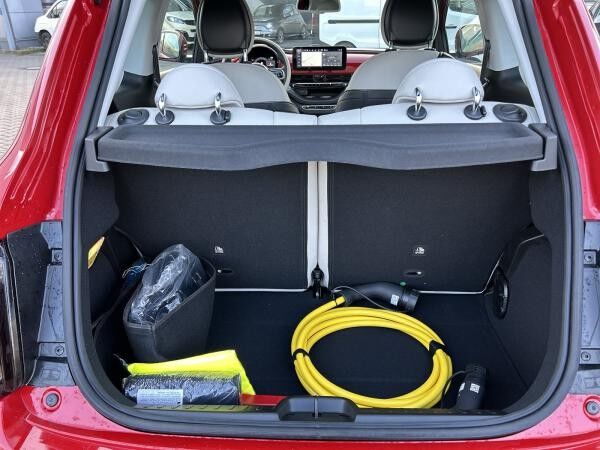 Fiat 500e La Prima  🌟 LED / NAVI / Kamera / Sitzheizung🌟