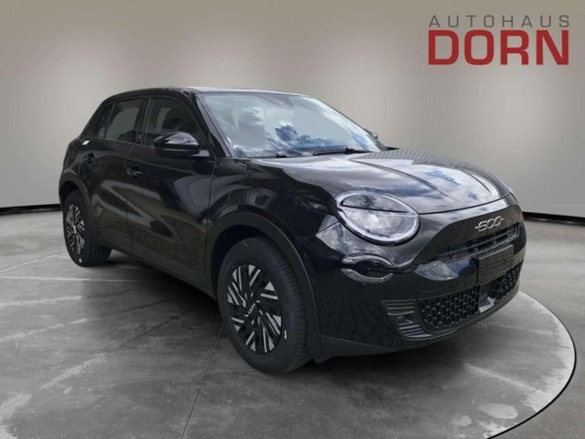 Fiat 600 E Red 54 kWh PDC LED Klimaautomatik