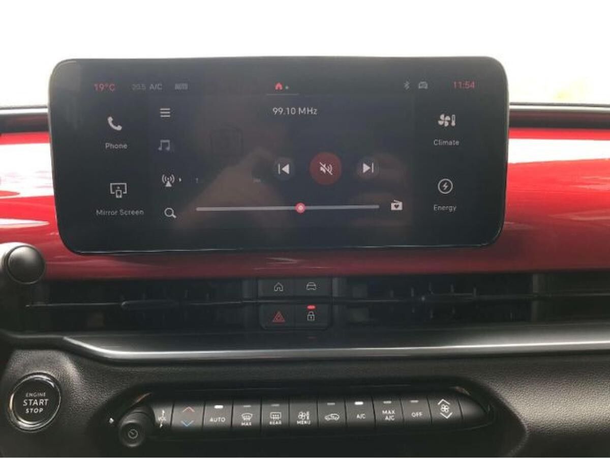 Fiat 600 E Red 54 kWh PDC LED Klimaautomatik