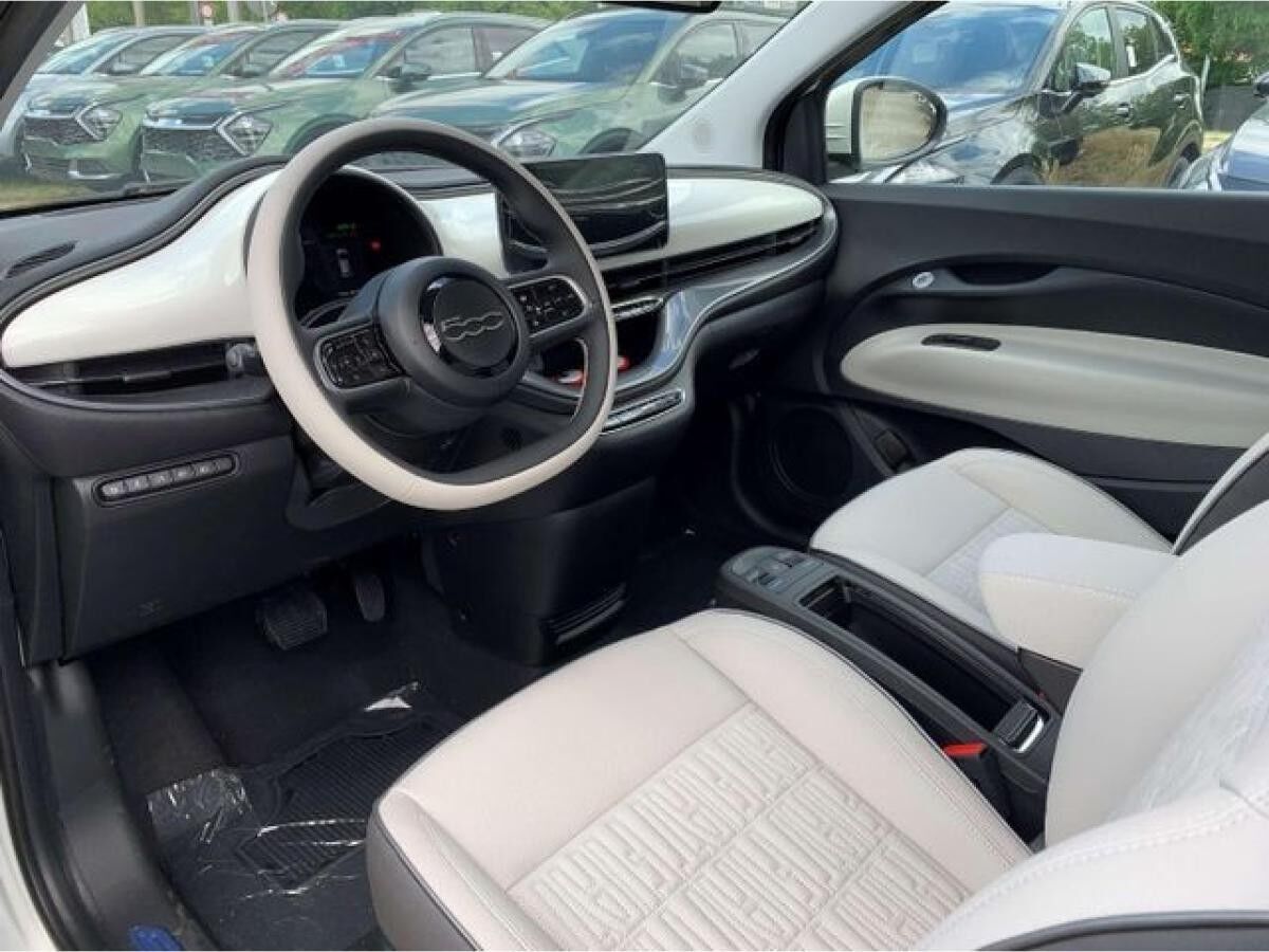 Fiat 500 Hatchback La Prima 42 kWh