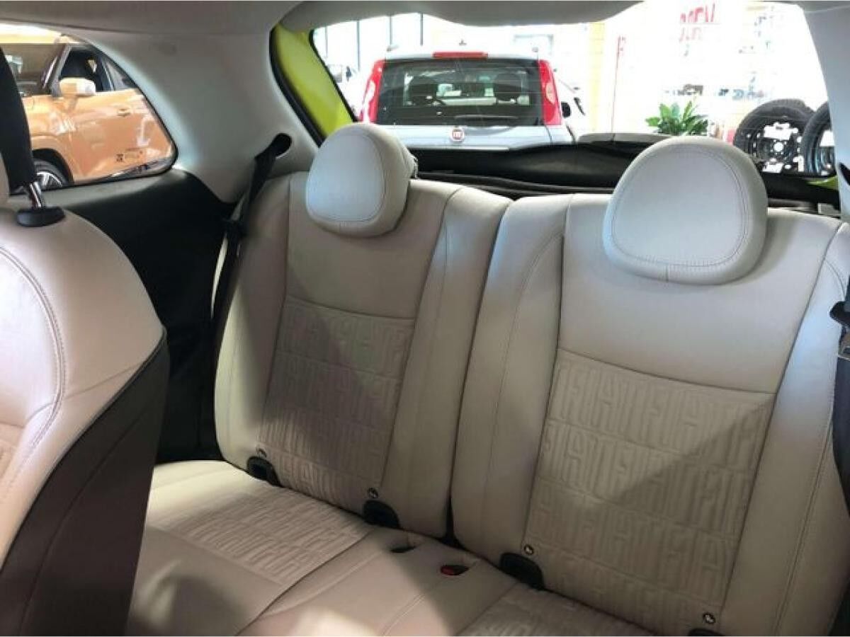 Fiat 500 La Prima Limousine 42 kWh