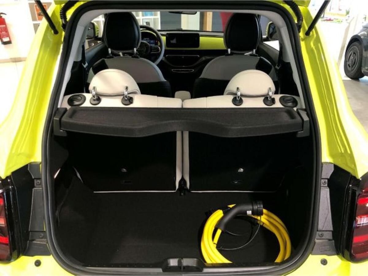 Fiat 500 La Prima Limousine 42 kWh