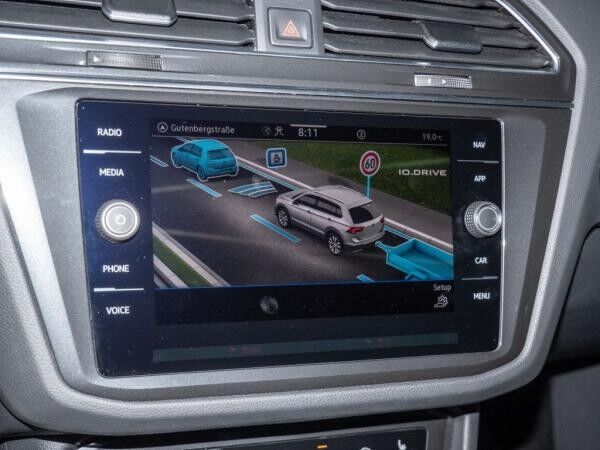 Volkswagen Tiguan 2.0 TDI Elegance Navi AHK Keyless Matrix-LED