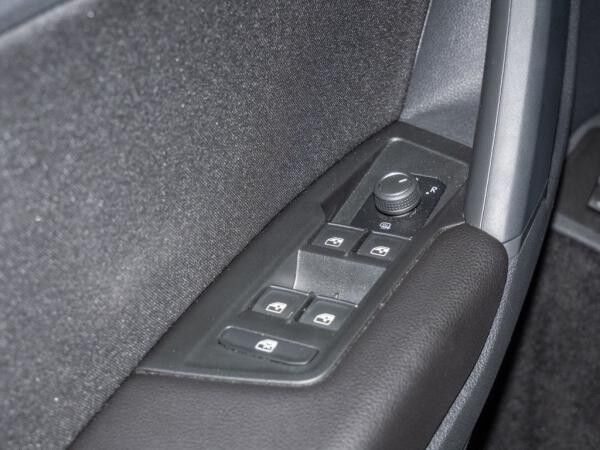 Volkswagen Tiguan 2.0 TDI Elegance Navi AHK Keyless Matrix-LED