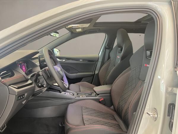 Skoda Octavia Combi RS Navi AHK Pano 360 eHeck Canton