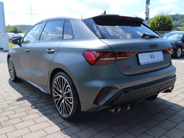 Audi S3 Sportback TFSI S tronic*MATT*PANO*MATRIX*