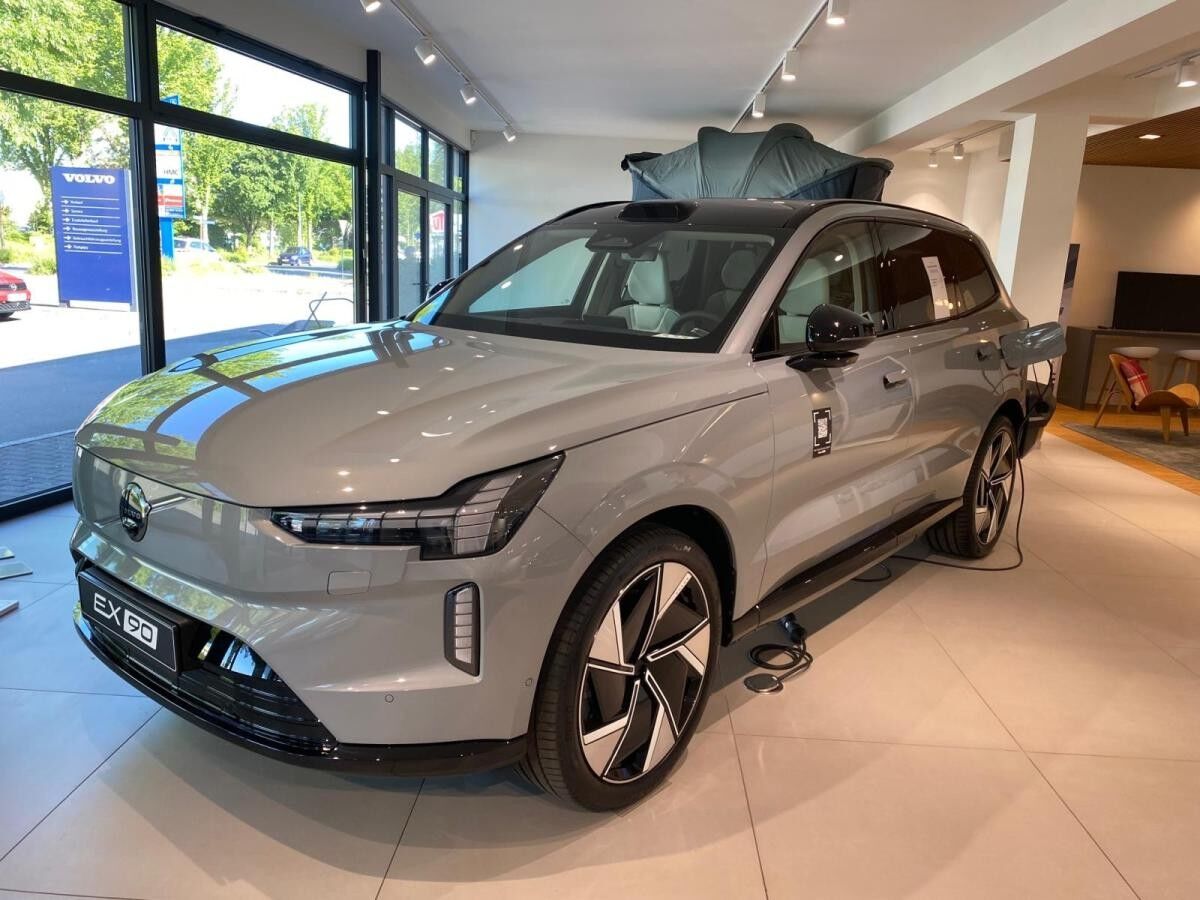 Volvo EX90 Twin Performance Ultra, 22", Luftfahr., AHK, Pilot-Assist