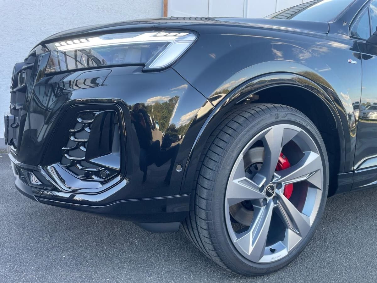 Audi Q7 SUV S line business TDI qu. 7-Sitze Pano AHK HUD Standheiz.