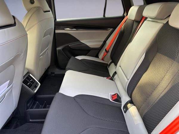 Skoda Elroq 85 Lodge/AHK/Wärmep./Plus/Winter/Transport