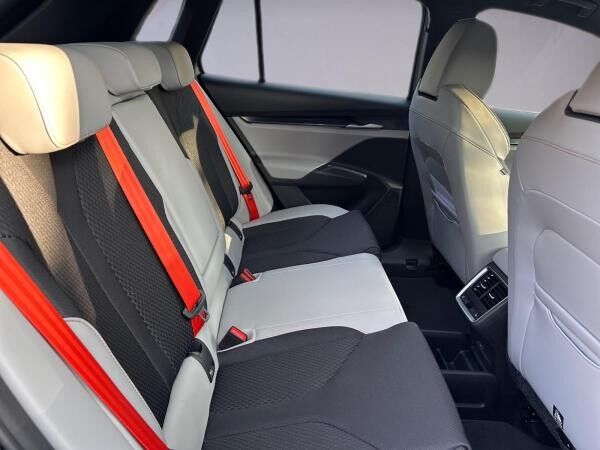 Skoda Elroq 85 Lodge/AHK/Wärmep./Plus/Winter/Transport