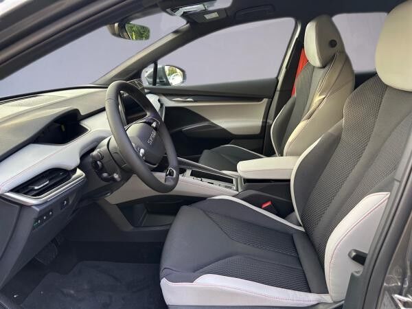 Skoda Elroq 85 Lodge/AHK/Wärmep./Plus/Winter/Transport