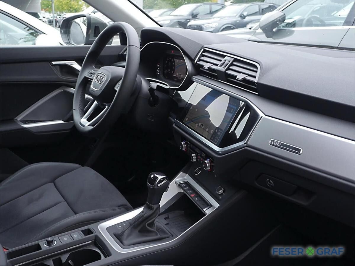 Audi Q3 Sportback S line 35TFSI S tronic AHK Navi ACC