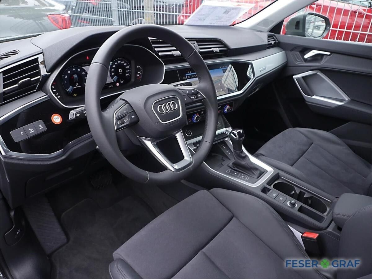 Audi Q3 Sportback S line 35TFSI S tronic AHK Navi ACC