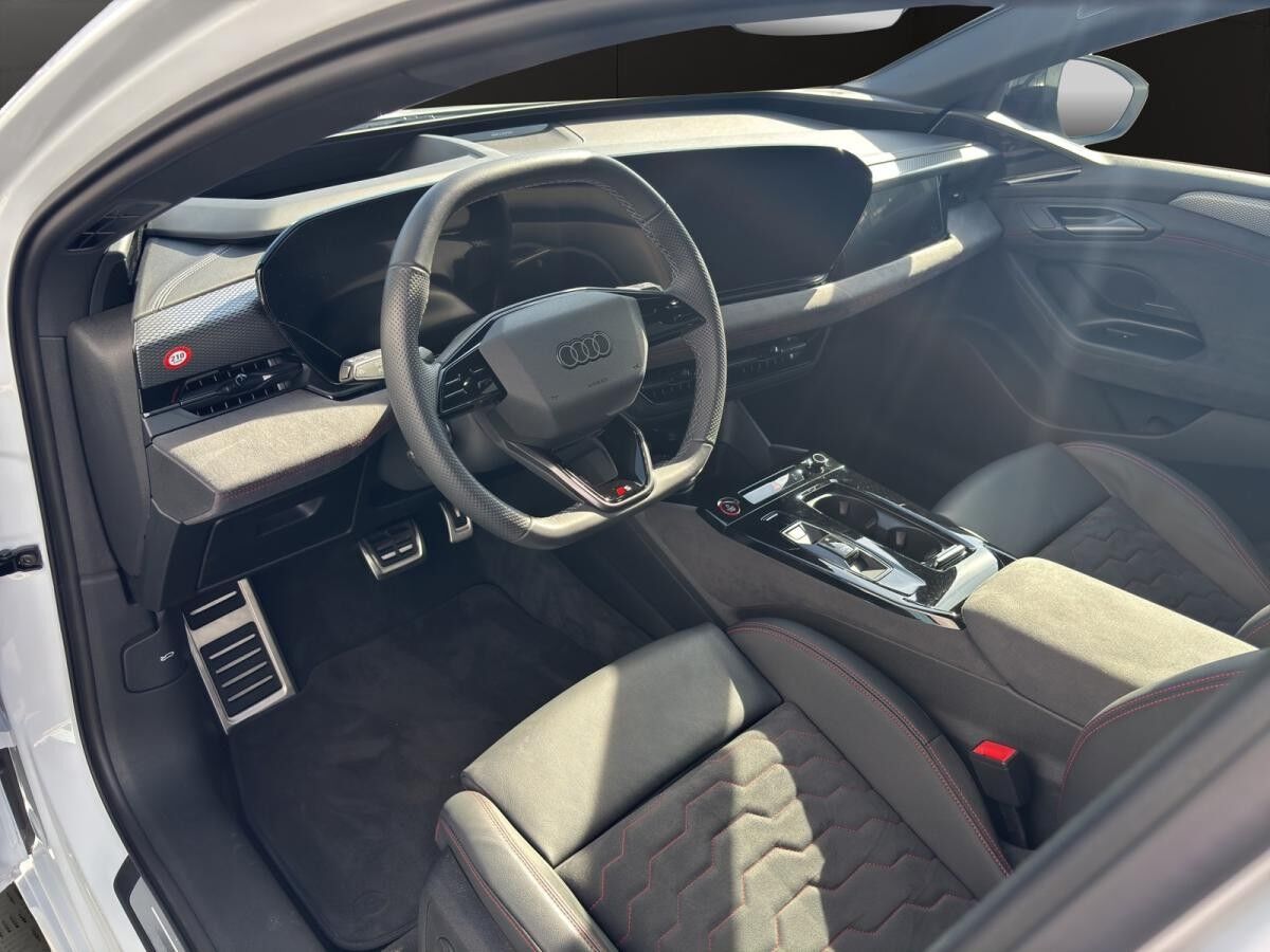 Audi A6 e-tron Avant quattro Pano+Matrix+Kamera+B&O Audi A6 e-tron Avant quattro Pano+Matrix+Kamera+B&O