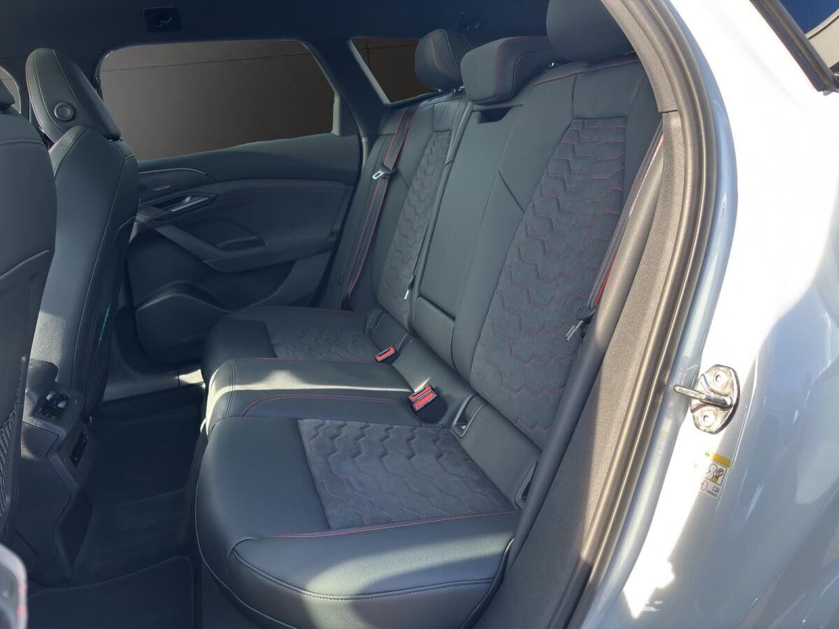 Audi A6 e-tron Avant quattro Pano+Matrix+Kamera+B&O Audi A6 e-tron Avant quattro Pano+Matrix+Kamera+B&O