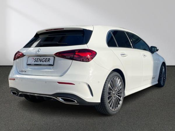 Mercedes-Benz A 200 d AMG Line Panorama Totwinkel 360°Kamera