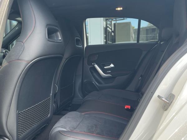 Mercedes-Benz A 200 d AMG Line Panorama Totwinkel 360°Kamera