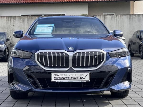BMW i5 eDrive40 Touring M Sportpaket DAB LED AHK