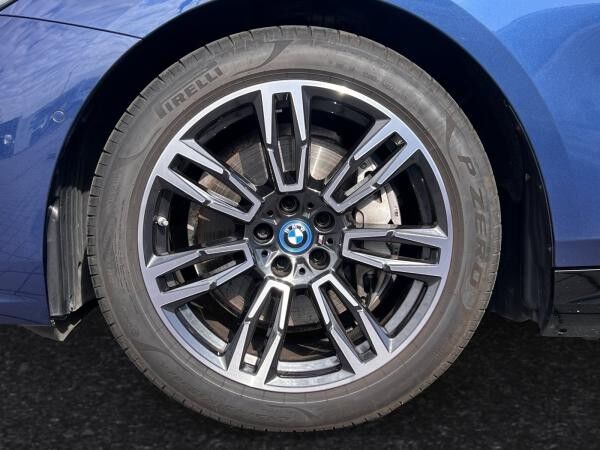 BMW i5 eDrive40 Touring M Sportpaket DAB LED AHK