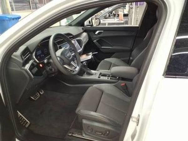 Audi Q3 Sportback S line 40 TFSI qu 5JGar MATRIX Assist #black Pano