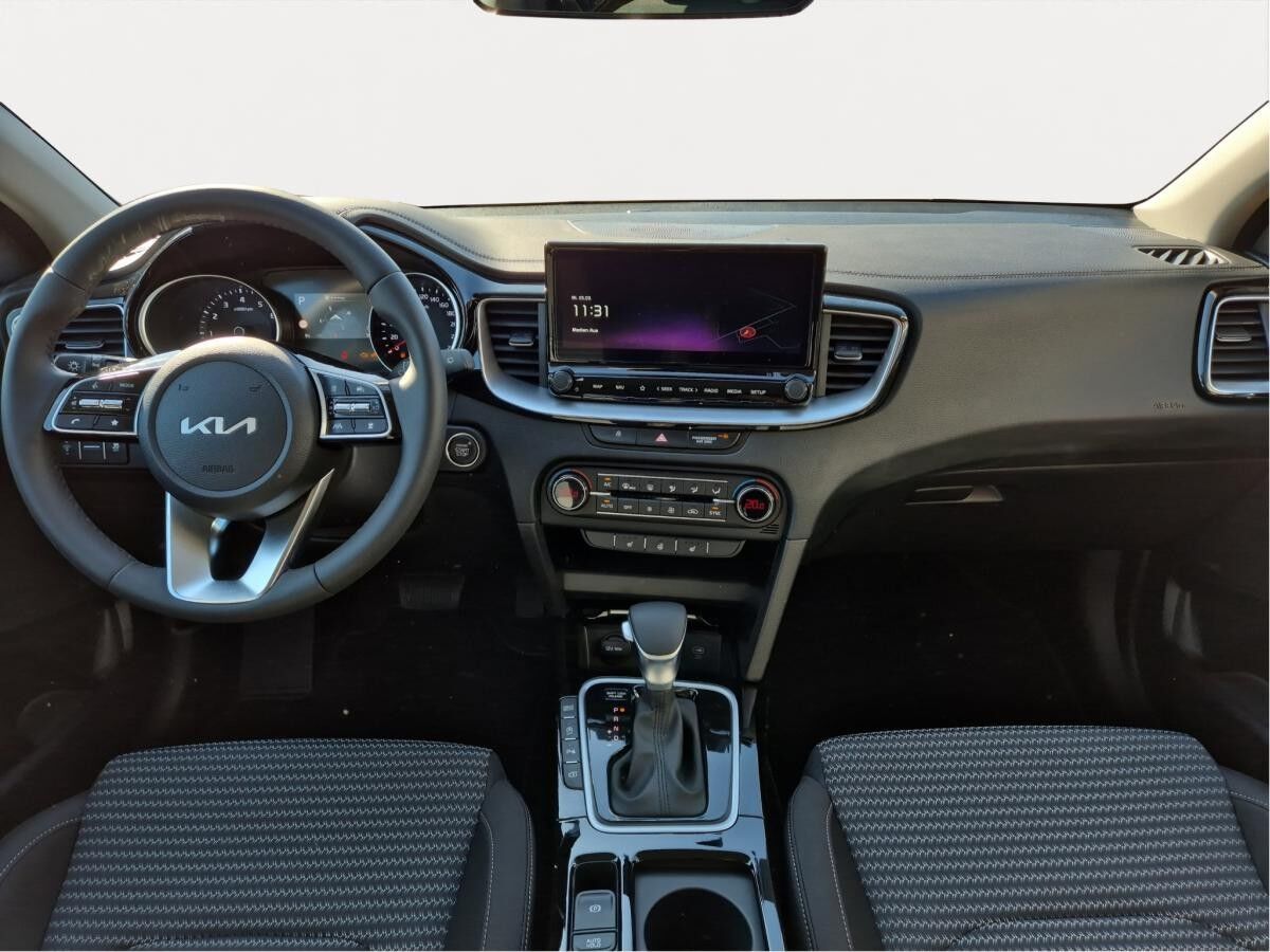 Kia Ceed SW 1.5T DCT7 ULTIMATE | STYLE-PAKET | LED | 17" | GEWERBLICH