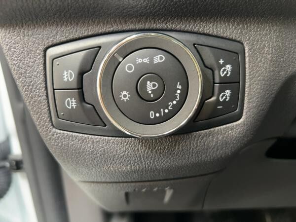Ford Transit Courier 1.5 TDCi Trend NAVI KLIMA PTS RE