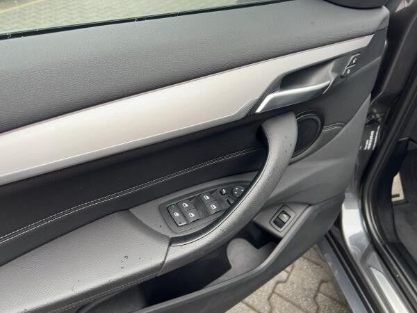 BMW X1 xDrive20i M SPORT NAVI-PLUS MEMORY PDC ENTERT
