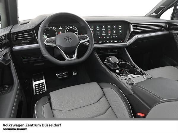 Volkswagen Touareg R-Line 3.0 V6 TDI  (Düsseldorf)