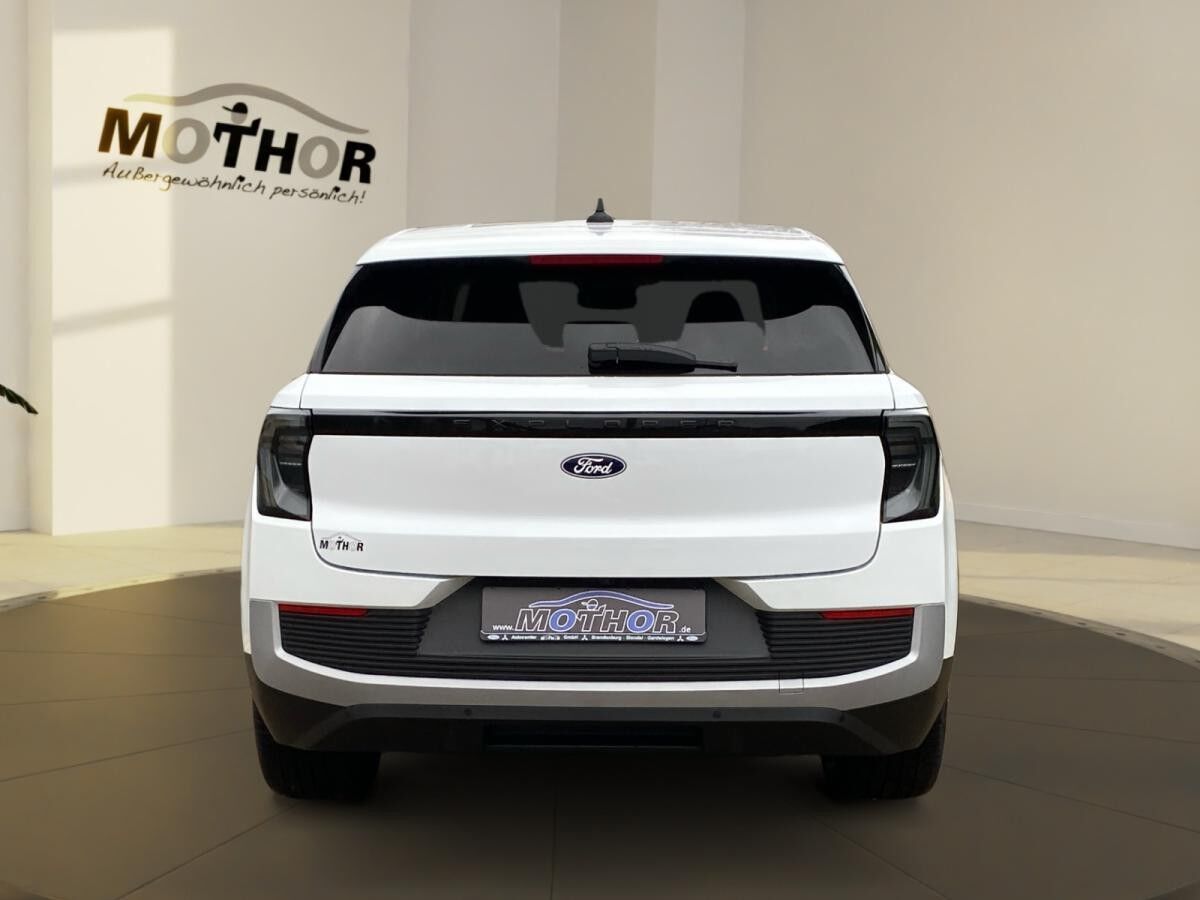 Ford Explorer Premium  77kWh Extended Range