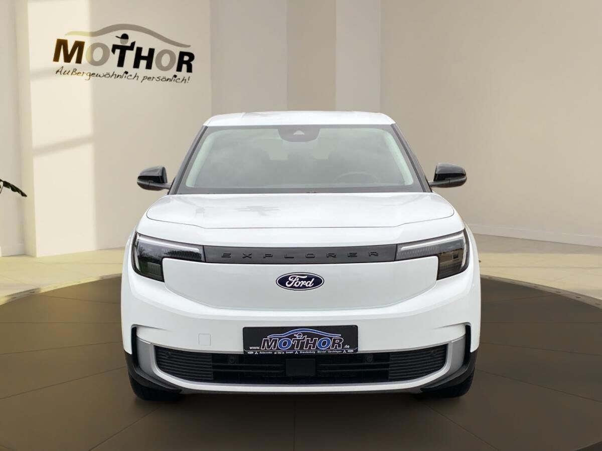 Ford Explorer Premium  77kWh Extended Range