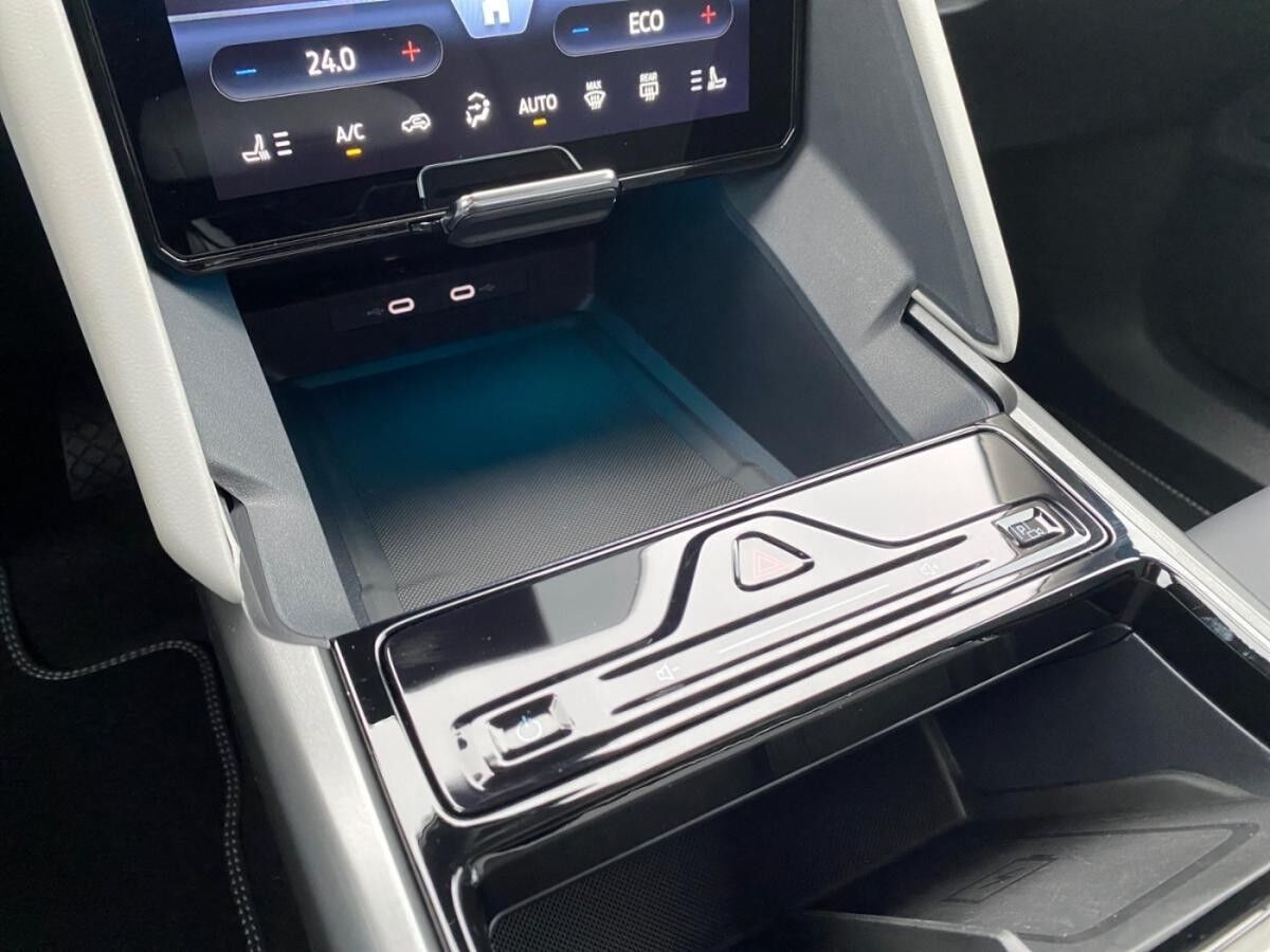 Ford Explorer Premium  77kWh Extended Range