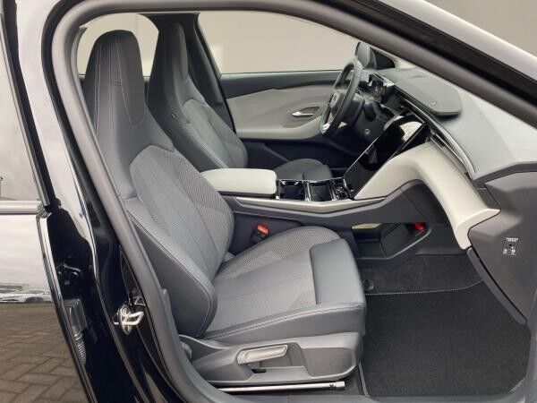 Ford Explorer 77kWh Extended Range RWD