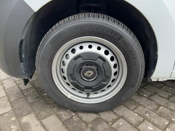 Renault Express dCi 95 Klima Allwetter Bodenplatte
