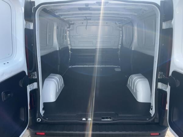 Renault Trafic Kasten L2H1 dCi 130 LED Navi Klima