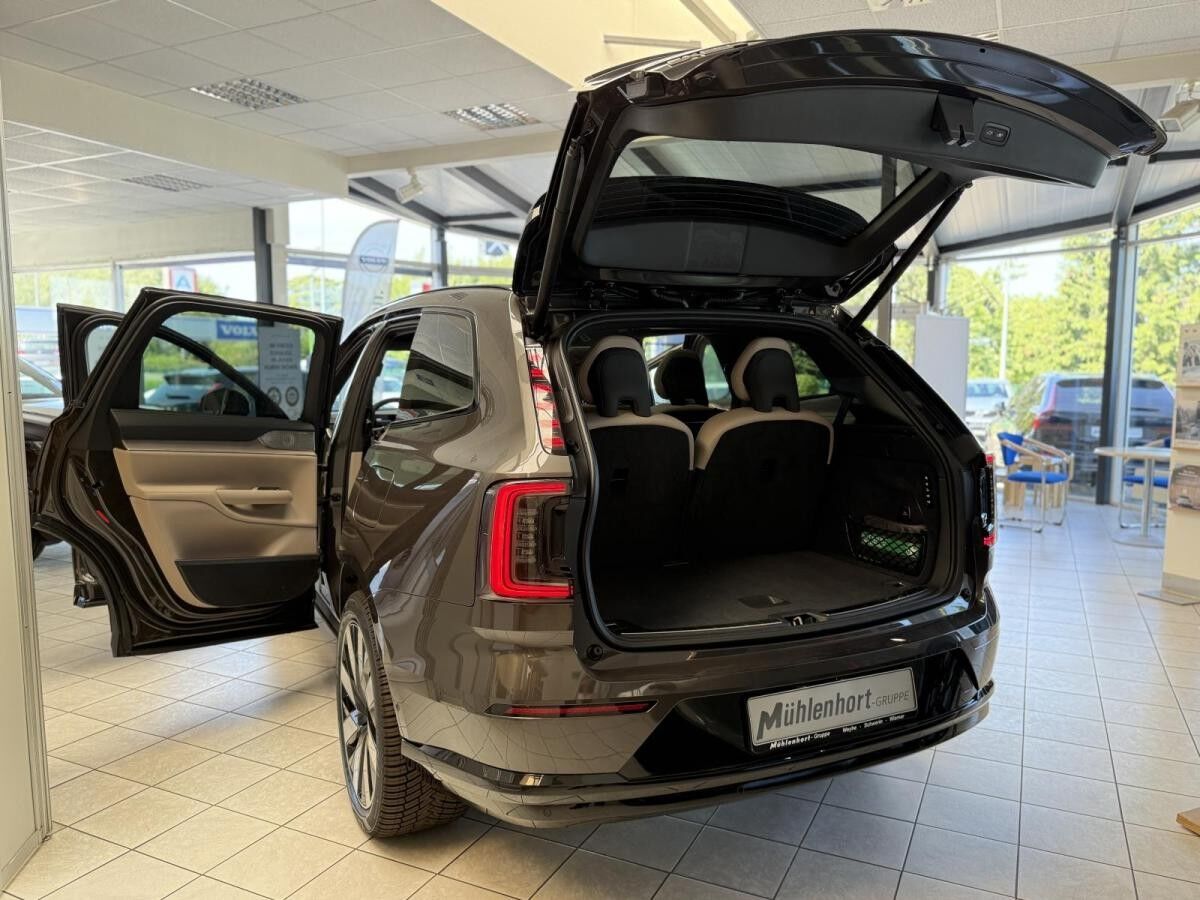 Volvo EX90 EX90 Twin Motor AWD ULTRA 7. Sitz.- Inkl. Anhängerkupplung! Sofort lieferbar