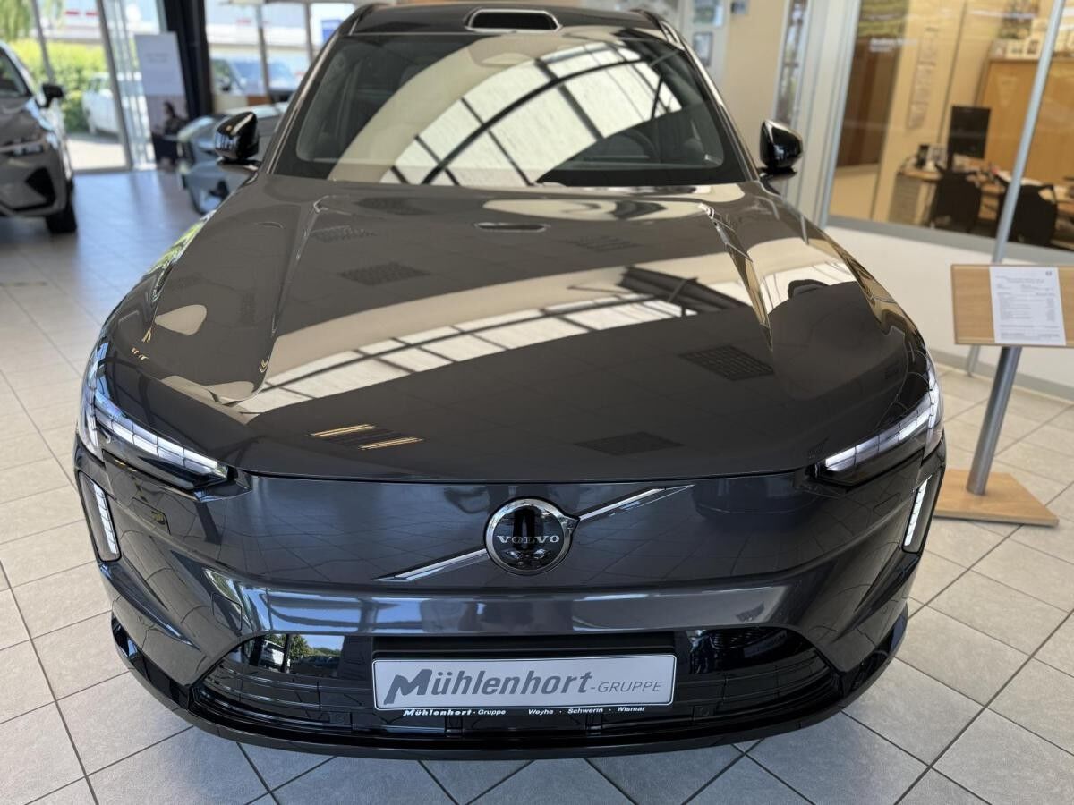 Volvo EX90 EX90 Twin Motor AWD ULTRA 7. Sitz.- Inkl. Anhängerkupplung! Sofort lieferbar