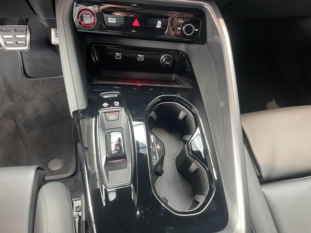 Audi Q5 Sportback TDI S line Matrix B&O HuD Audi Q5 Sportback TDI S line Matrix B&O HuD