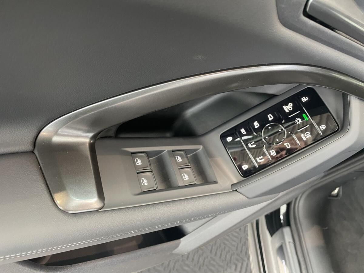 Audi Q5 Sportback TDI S line Matrix B&O HuD Audi Q5 Sportback TDI S line Matrix B&O HuD