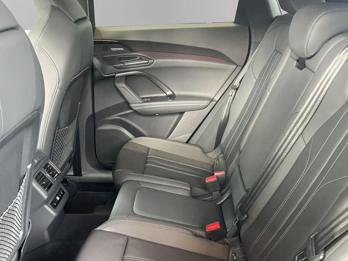 Audi Q5 Sportback TDI S line Matrix B&O HuD Audi Q5 Sportback TDI S line Matrix B&O HuD